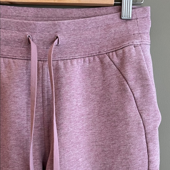 Lululemon Scuba High-Rise Jogger 7/8 Length Heathered Pink Taupe size 6 - Picture 7 of 9